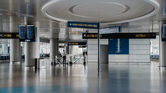 chennai-airport-flight-update-mumbai-bengaluru-delhi-among-48-indigo-routes-affected-airline-says-disruptions-likely-until-dec-10