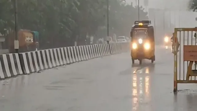 tamil-nadu-weather-update-imd-issues-rain-alert-for-these-8-districts-check-forecast