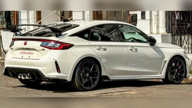 honda-civic-type-r-spotted-is-the-325bhp-hatchback-coming-to-india-heres-what-we-know