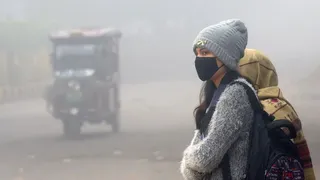 Delhi Weather Update: Cold Wave Tightens Grip On Capital, IMD Warns Of Temperature Drop This Week | Forecast