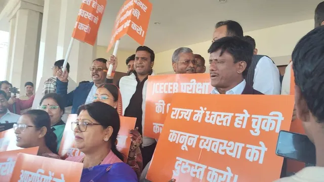 jharkhand-assembly-uproar-over-fake-mbbs-certificates-govt-tables-rs-7721-cr-supplementary-budget