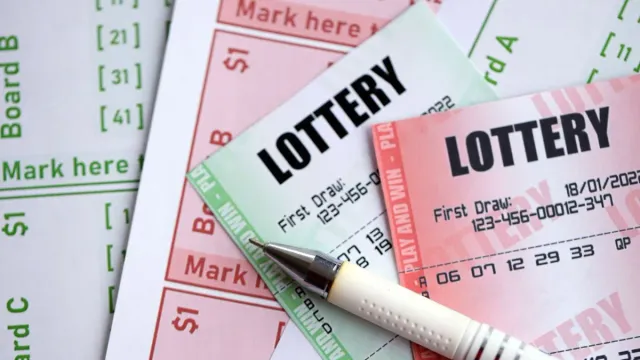 punjab-fearing-robbery-man-flees-with-family-after-winning-rs-15-cr-lottery