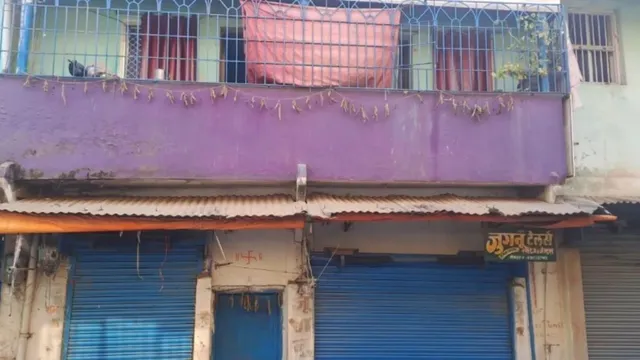 bihar-crime-robbers-in-police-uniform-raid-teachers-house-in-simultala-jewelry-worth-rs-25-lakh-looted