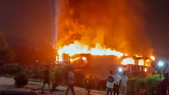 bengaluru-police-step-up-safety-checks-in-key-areas-amid-goa-night-club-fire