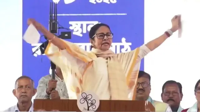 mamata-banerjee-tears-up-mgnrega-doc-on-stage-video-after-centre-resumes-funding-calls-it-valueless