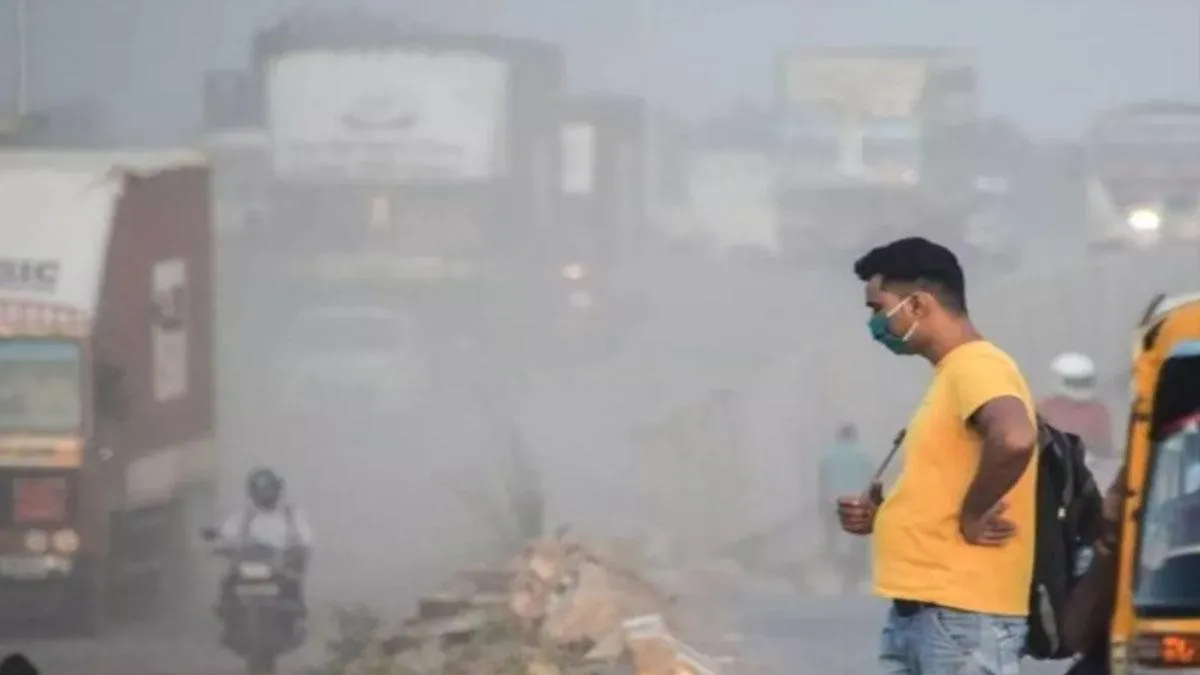 Delhi Pollution Ban: 192 Uttarakhand Buses Halted At Border Over BS-3 ...