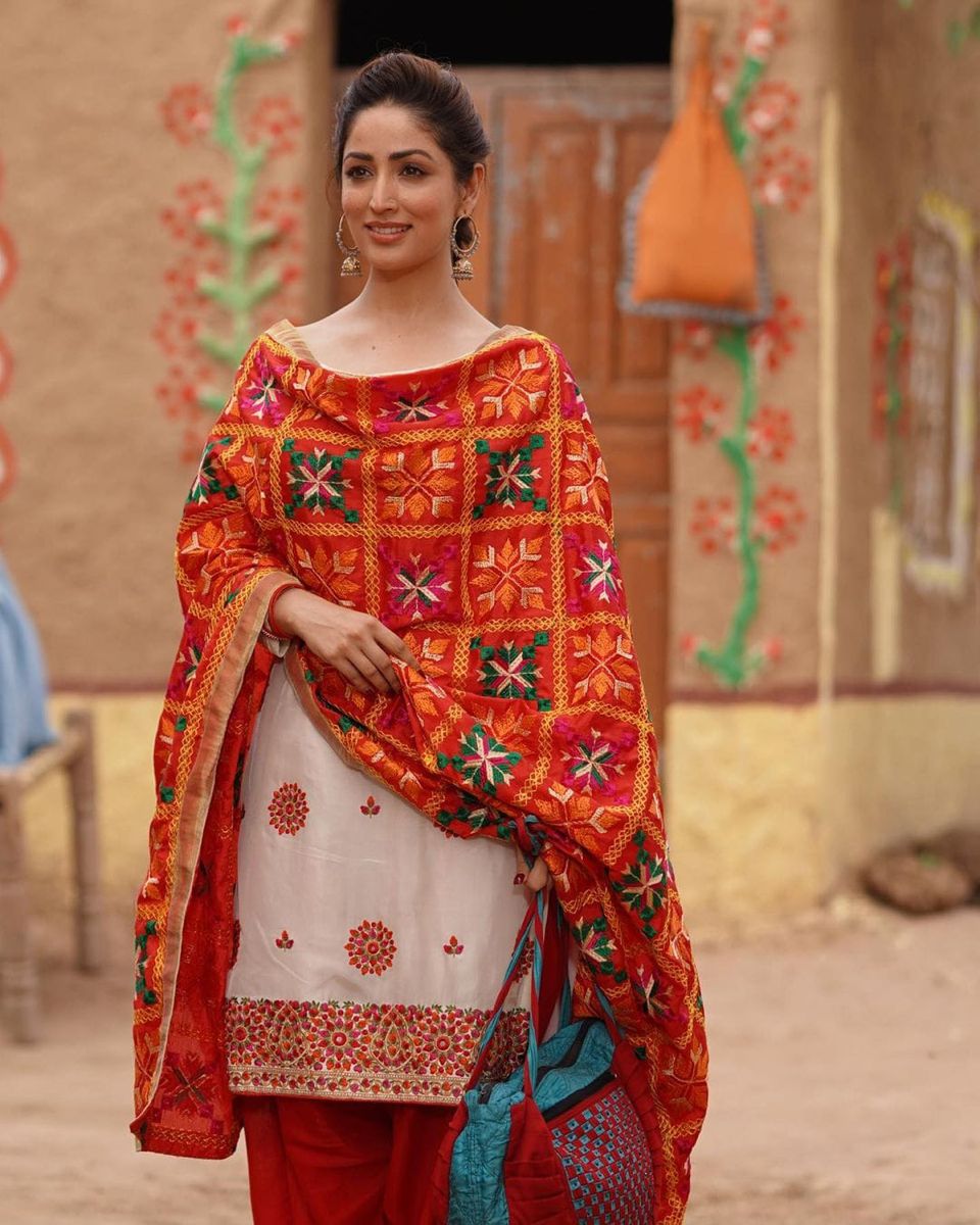 yami gautam in phulkari