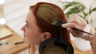 This Natural Remedy For White Hair Can Darken Greys And Control Hair Fall