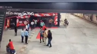 Hyderabad: Zomato Delivery Partner Allegedly Assaulted By Pizza Hut Staff Over Rating Dispute