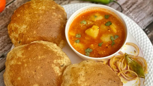 healthy-aloo-puri-recipe-delicious-breakfast-without-deep-frying