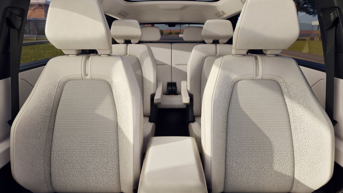 toyotahighlanderEVseating