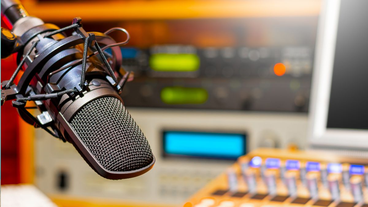 world radio day 2026 faqs about radio history  (3)