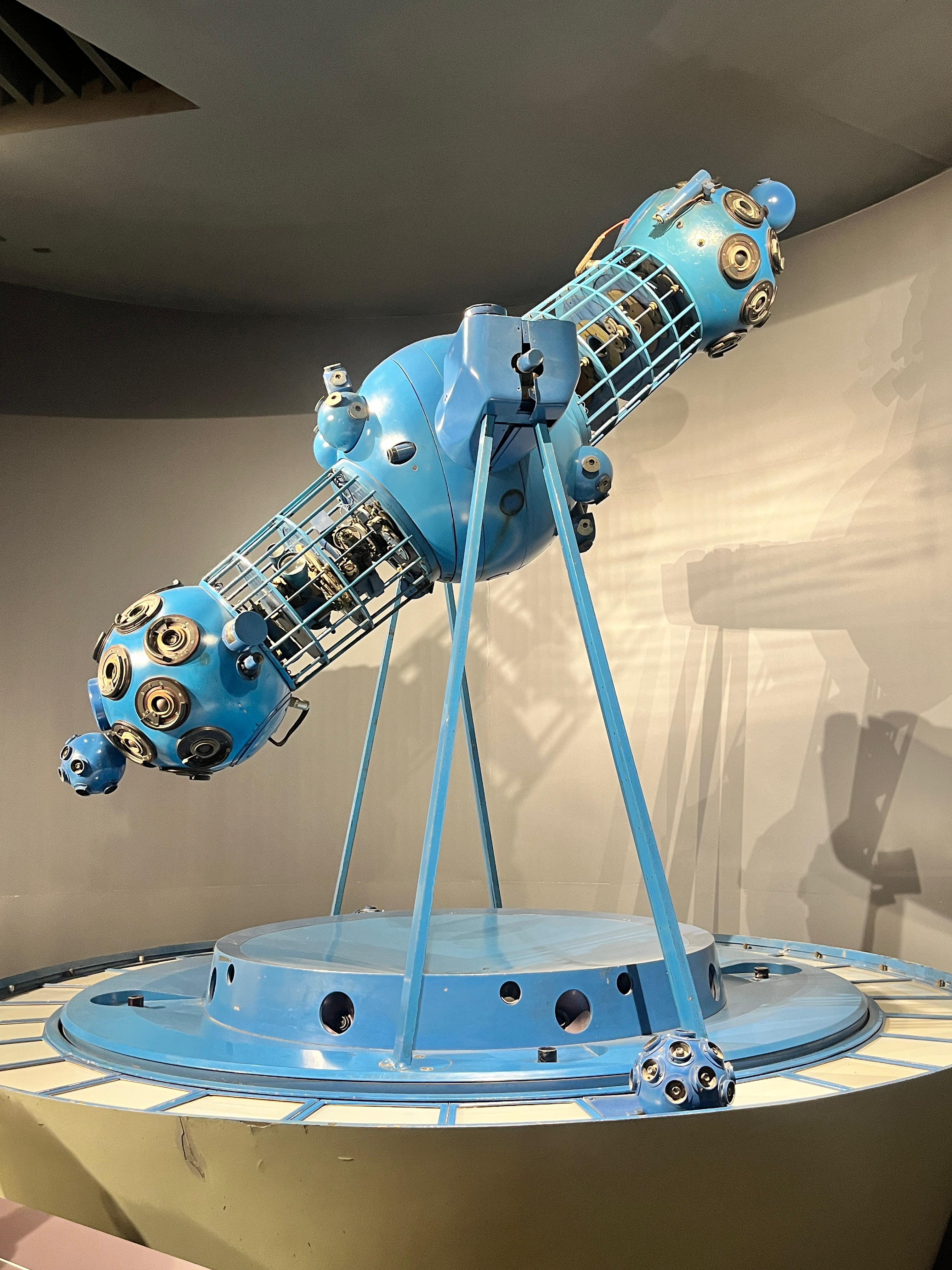 planetarium projector