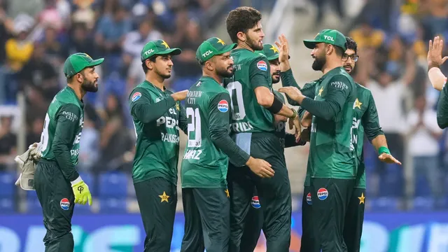 ahmed-shehzad-blasts-pcb-over-reports-of-imposing-fines-on-non-performing-players-says-main-de-deta-hoon-50-lakh