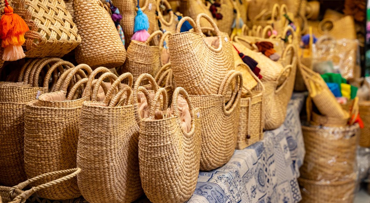 jute bag styling tips