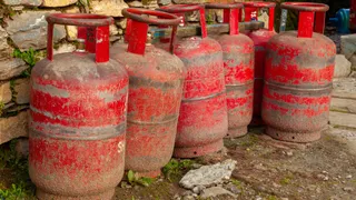 US-Iran-Israel War Impact: LPG Consumption Slumps 17% In March On War-Related Shortages