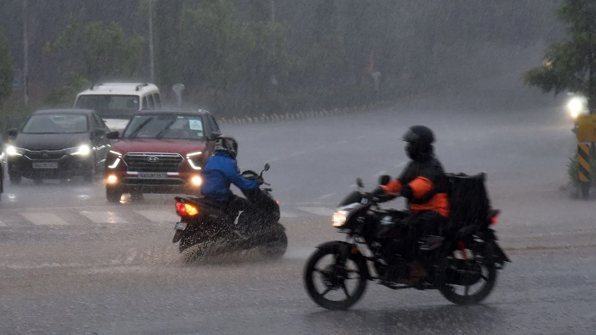Bengaluru Weather: Rainfall Likely To Provide Relief Over Next 48 Hours For Karnataka Districts | Check IMD Forecast