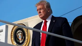 Trump Running Out Of Options? Experts Flag Concern After US Eases Sanctions On Iran Oil Amid War
