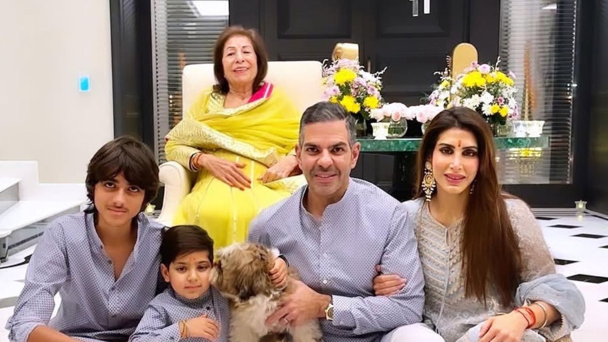 sunjay kapur with priya kapur and mother