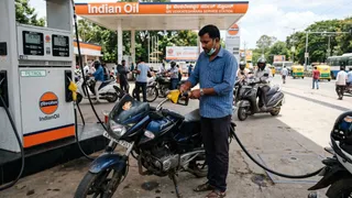 Delhi EV Policy 2.0: Petrol Two-Wheelers And Three-Wheelers To Be Banned