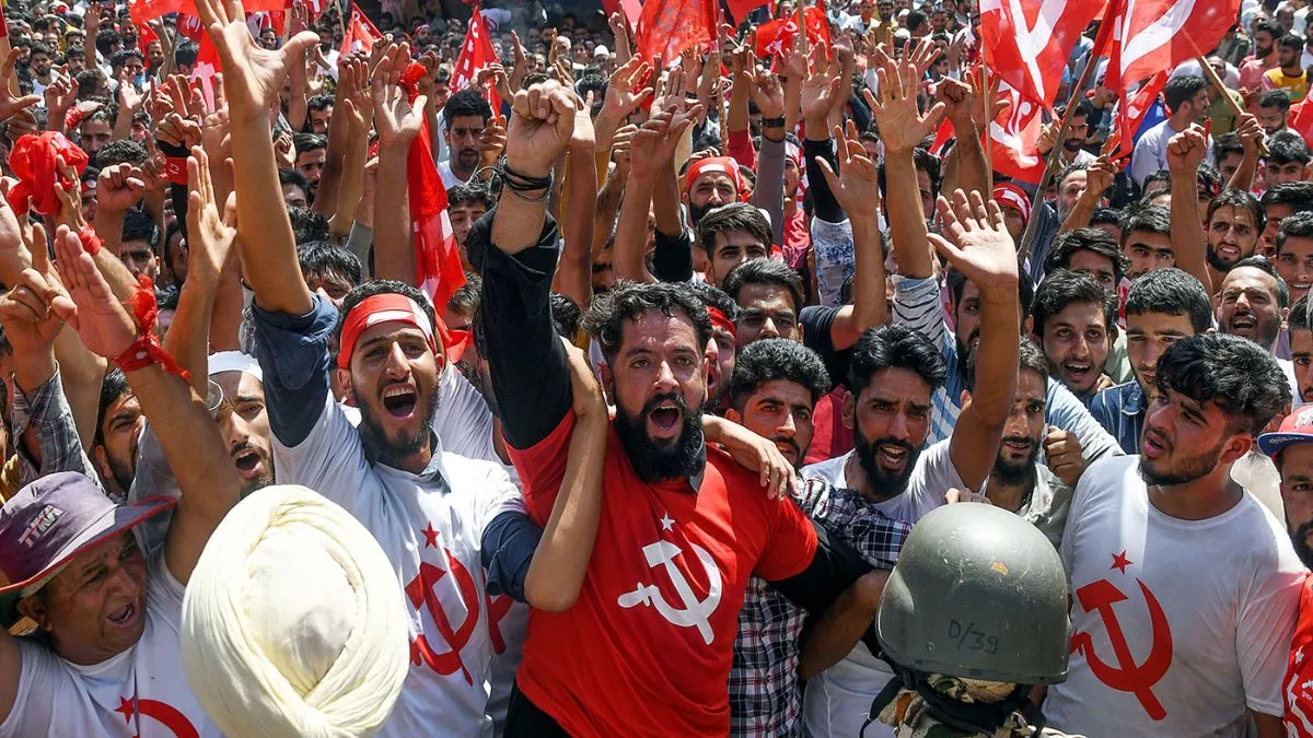 bengal-polls-left-ruled-for-three-decades-till-2011-why-bengalis-left-them-alone-decoding-the-decline