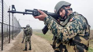 India Installs Smart Fencing on Pakistan Border; 24-Hour CCTV, PTZ Surveillance Upgrade Planned To Curb Terrorist Infiltration
