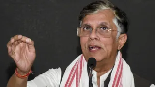 'Am I A Terrorist?': SC Refuses To Extend Anticipatory Bail For Pawan Khera In Passport Row Case
