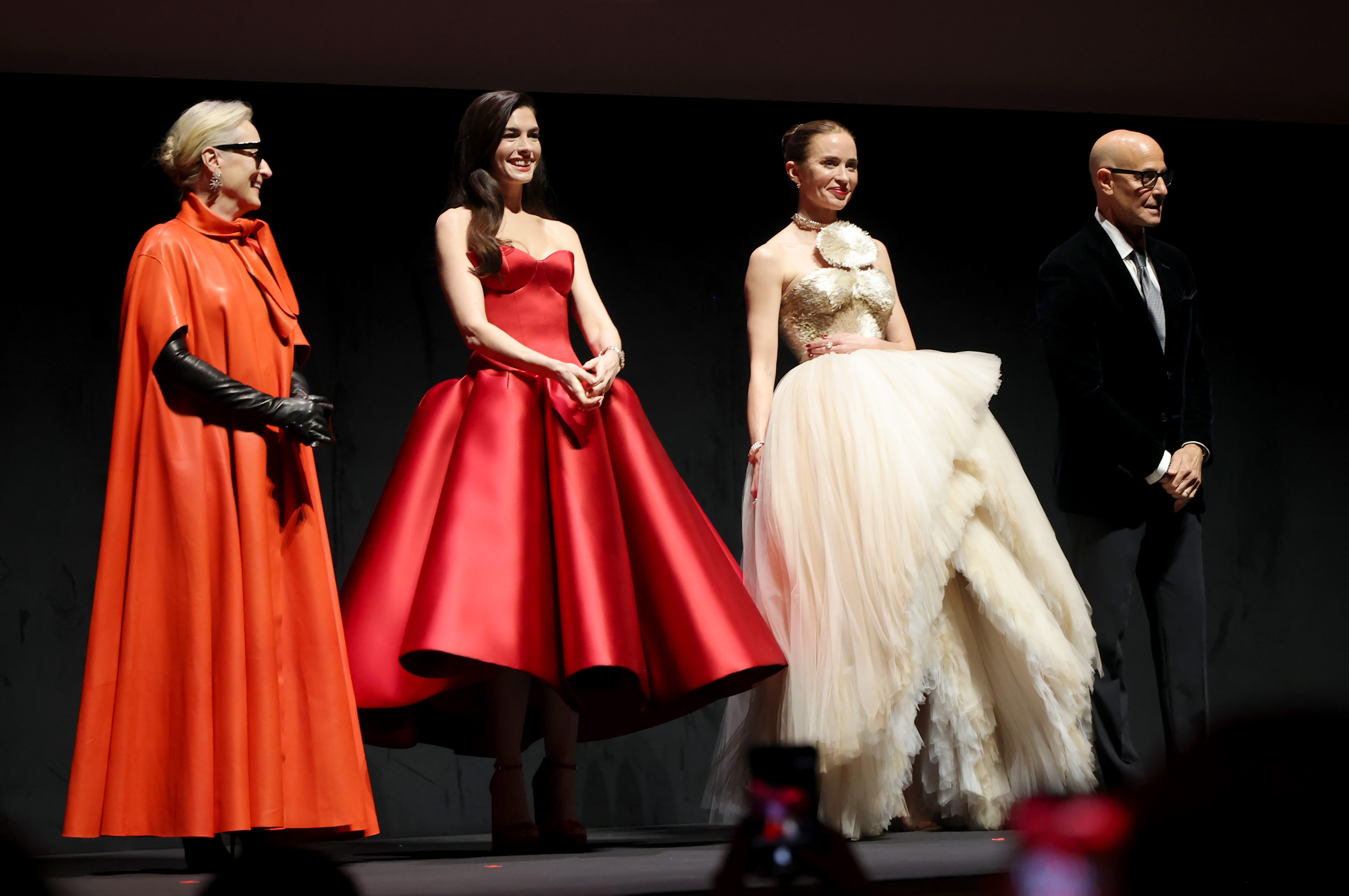 Meryl Streep, Anne Hathaway Emily Blunt looks