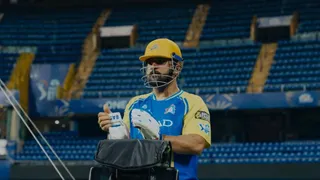 MS Dhoni Shows Strong Fitness Signs Ahead Of CSK's IPL 2026 Clash Against MI