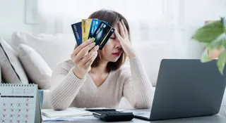 5 Clear Signs You’re Overspending Without Even Noticing