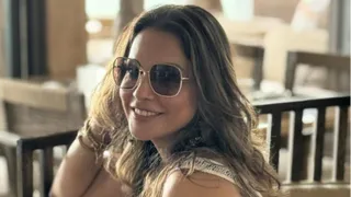 'It Was Never Yours To Hold': Isha Koppikar Shuts Down Trolls With Powerful Message On Letting Go