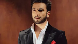 '100 Kg Ice, Fully Covered Vanity Vans': Ranveer Singh Made These 7 Demands For Don 3