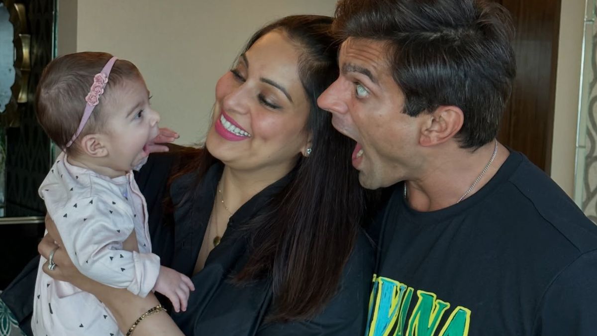 Bipasa Basu celebrates 10th wedding anniversary with karan singh grover (2)