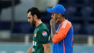 Suryakumar Yadav Shake Hands With Salman Agha Despite India’s Boycott? Pakistan Captain's Massive Big Claim