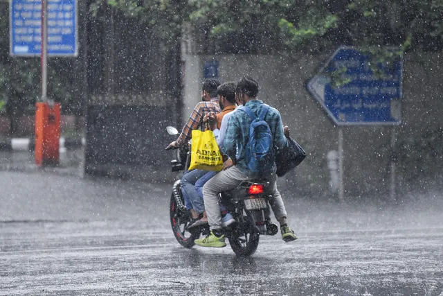 Delhi Weather: IMD Issues Yellow Alert For Rain, Thunderstorms And Strong Winds In NCR From May 3; Check Forecast