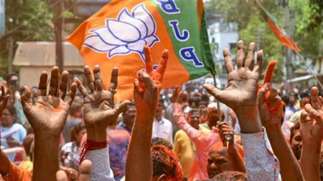 West Bengal Election Result 2026 Live Updates: BJP-TMC Workers Clash In Cooch Behar, North 24 Parganas As BJP Leads In 194 Seats