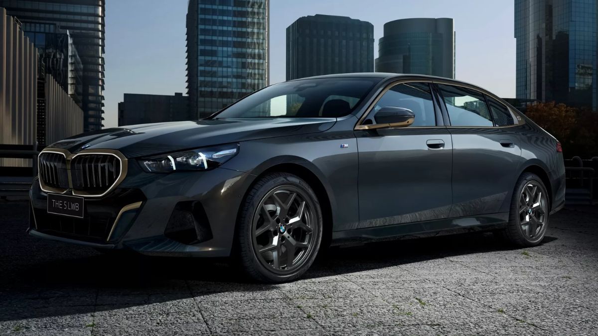 thalapathyvijaycarbmw5series