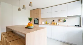 How To Make Your Small Kitchen Look Aesthetic and Spacious?