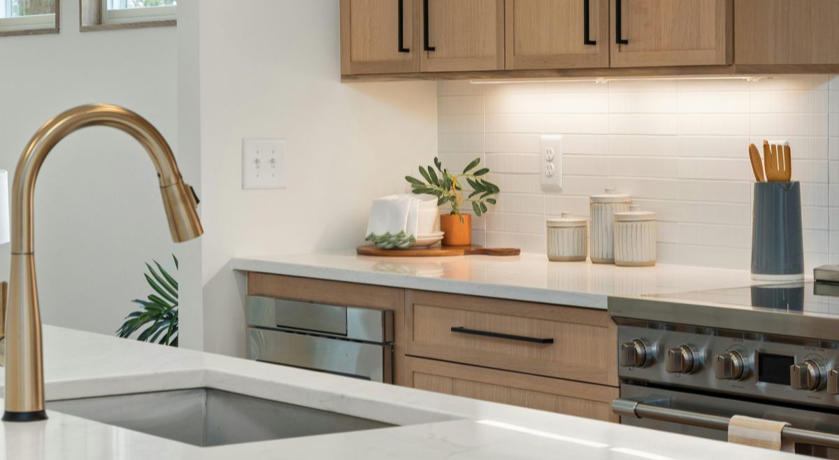 small kitchen make it look big
