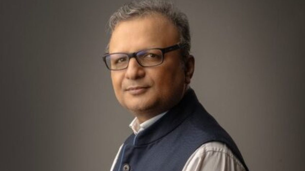 who is shashi shekhar vempati