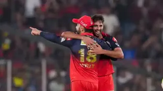WATCH: Virat Kohli Lauds Bhuvneshwar Kumar On Becoming First Pacer To Feature In 200 IPL Matches
