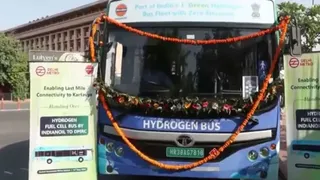 Delhi’s First Hydrogen Bus Hits The Roads: Check Route, Timings, And More