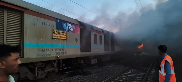 rajdhaniexpressfire