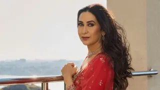 When Angry Karisma Kapoor 'Yelled' And 'Abused' Legendary Choreographer Saroj Khan's Dancer