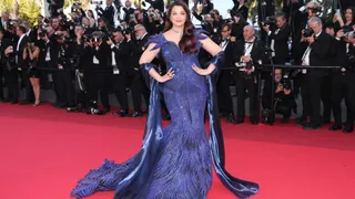 ‘Queen Of Cannes’ Aishwarya Rai Bachchan Owns Red Carpet In Stunning Saphire Fish-Cut Gown