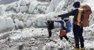 'It Looked Fragile': Mountaineer Poornima Shrestha Raises Climate Alarm From Mount Everest; Viral Video Sparks Outrage
