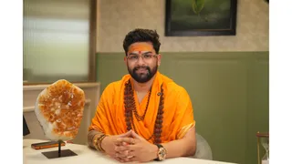 What Are Vastu and Vedic Sciences? Award-Winning Astro Parduman Suri Explains
