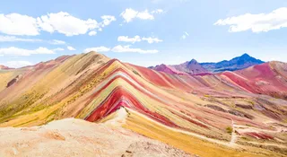 8 Mountains Famous For Their Changing Colours