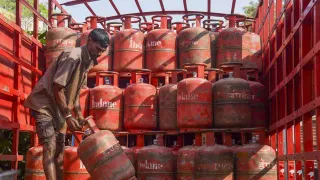 LPG Cylinders Under Ujjwala Yojna Slashed To 4 Per Year Amid Price Hike, West Asia Uncertainty