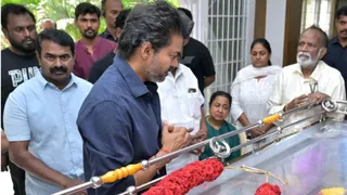 TN CM Vijay Visits Bharathiraja’s Residence To Pay Last Respects; Tamil Cinema Legend To Receive Full State Honours